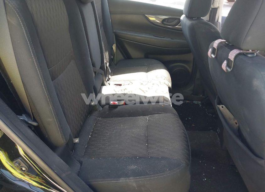 Photo 8 of 2020 Nissan Rogue S FWD (VIN 5N1AT2MT1LC807220)