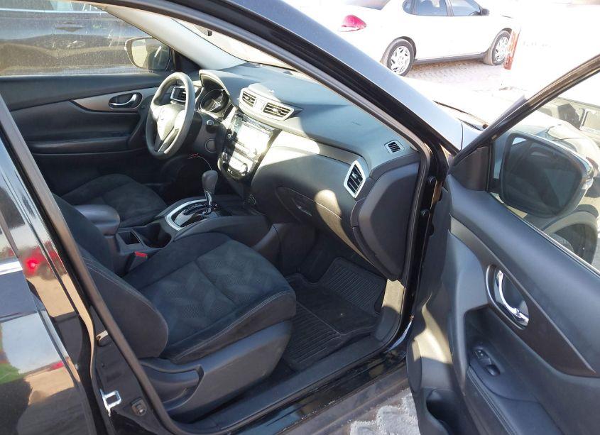 Photo 5 of 2014 Nissan Rogue SV (VIN 5N1AT2MT2EC873536)