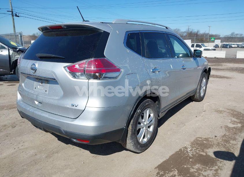 Photo 4 of 2015 Nissan Rogue SV (VIN 5N1AT2MT2FC752555)