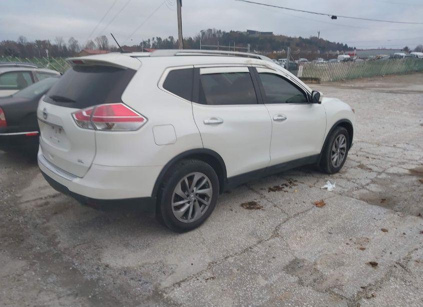 Photo 4 of 2015 Nissan Rogue SL (VIN 5N1AT2MT2FC790674)