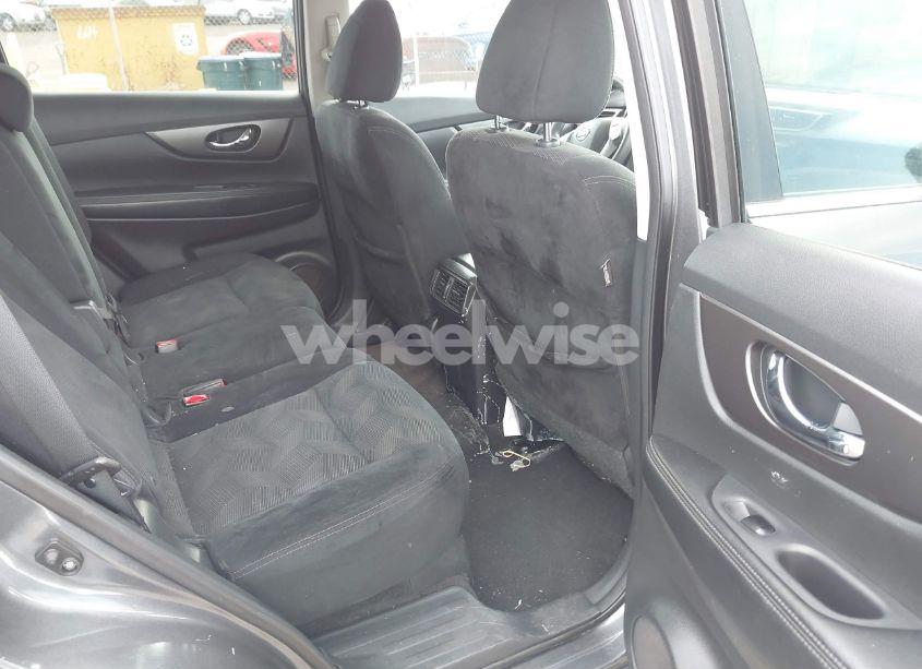 Photo 8 of 2015 Nissan Rogue SV (VIN 5N1AT2MT2FC801740)