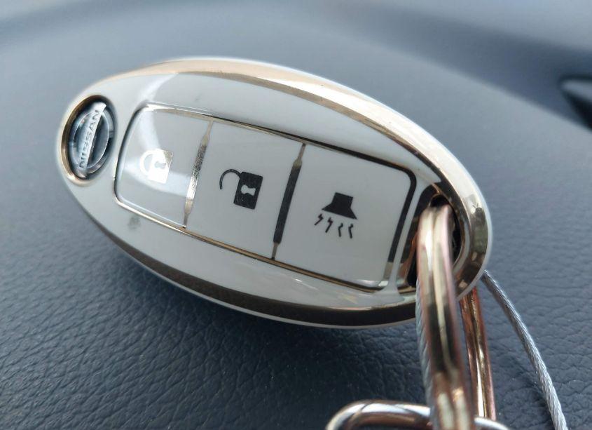 Photo 11 of 2015 Nissan Rogue SV (VIN 5N1AT2MT2FC803214)