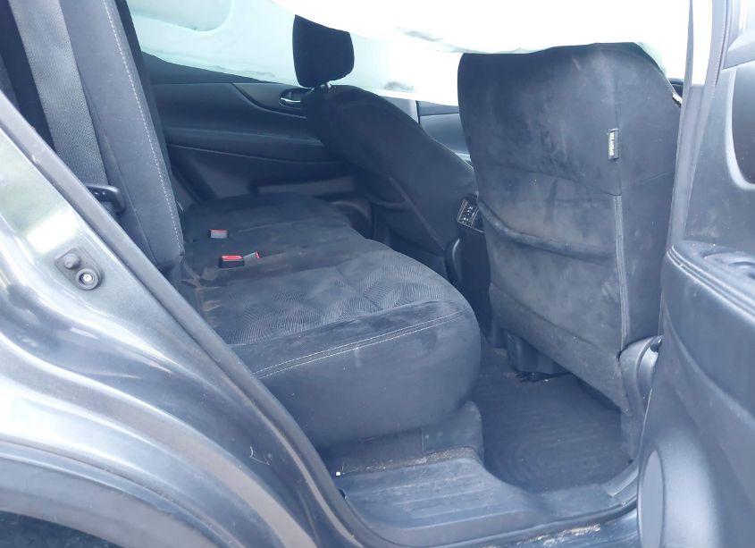 Photo 8 of 2015 Nissan Rogue SV (VIN 5N1AT2MT2FC803214)