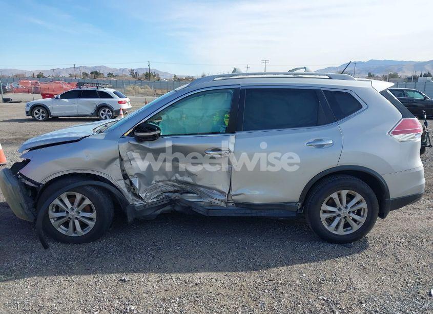 Photo 14 of 2015 Nissan Rogue SV (VIN 5N1AT2MT2FC833071)