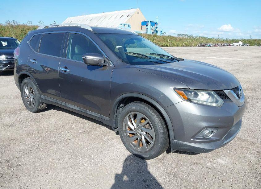 2015 Nissan Rogue SL (VIN 5N1AT2MT2FC835581) main photo