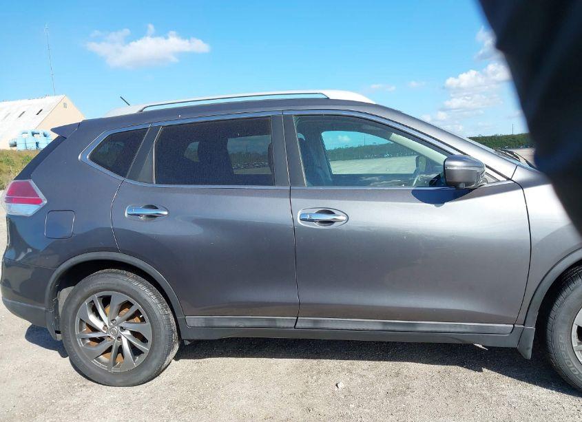 Photo 13 of 2015 Nissan Rogue SL (VIN 5N1AT2MT2FC835581)