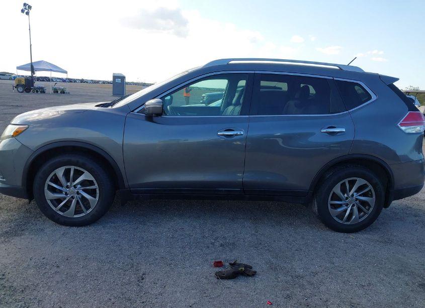 Photo 14 of 2015 Nissan Rogue SL (VIN 5N1AT2MT2FC835581)