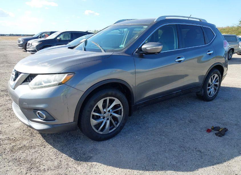 Photo 2 of 2015 Nissan Rogue SL (VIN 5N1AT2MT2FC835581)