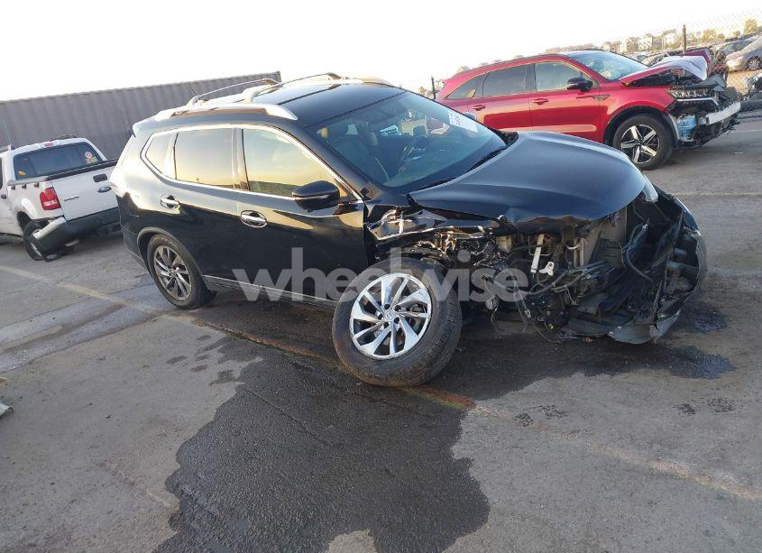 2015 Nissan Rogue SL (VIN 5N1AT2MT2FC873618) main photo