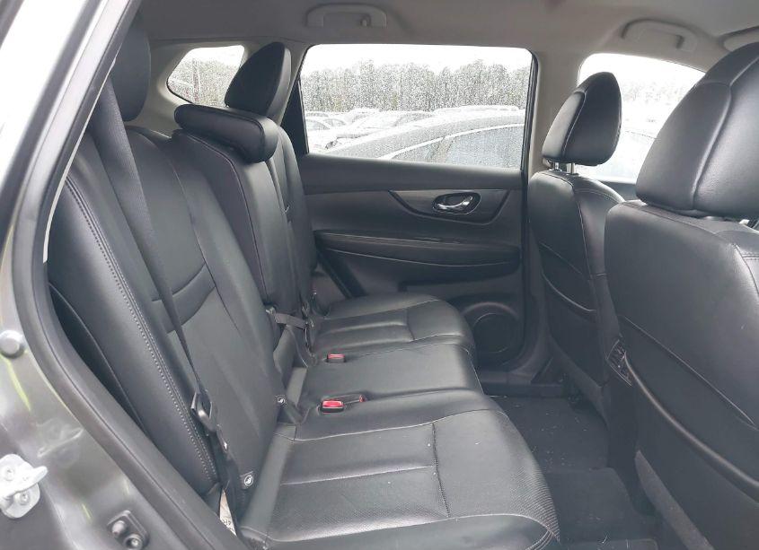 Photo 8 of 2016 Nissan Rogue SL (VIN 5N1AT2MT2GC735613)