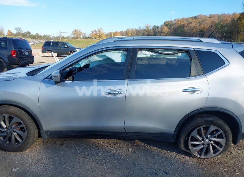 Photo 15 of 2016 Nissan Rogue SL (VIN 5N1AT2MT2GC763167)