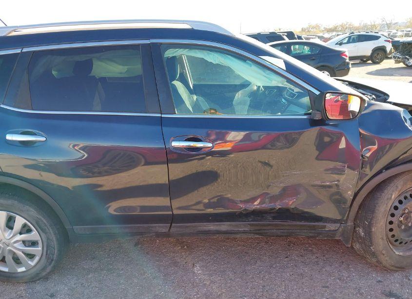 Photo 13 of 2016 Nissan Rogue S (VIN 5N1AT2MT2GC774525)