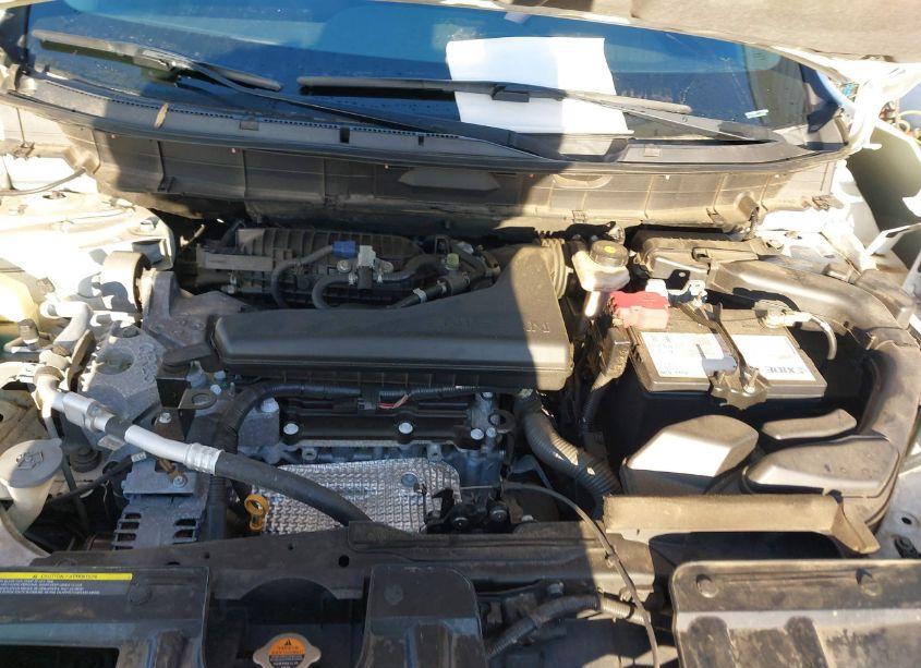 Photo 10 of 2016 Nissan Rogue SV (VIN 5N1AT2MT2GC840202)