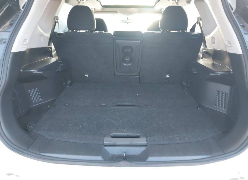 Photo 12 of 2016 Nissan Rogue SV (VIN 5N1AT2MT2GC840202)