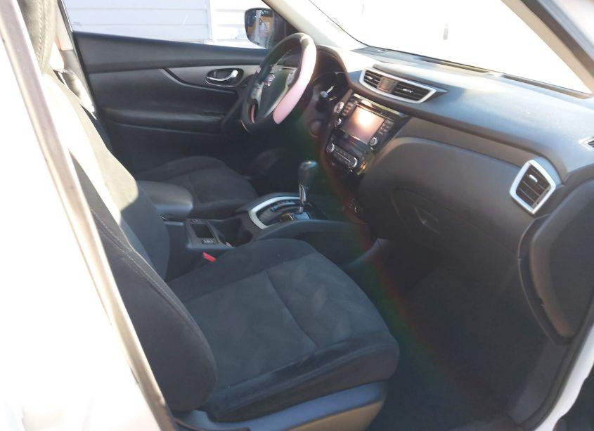 Photo 5 of 2016 Nissan Rogue SV (VIN 5N1AT2MT2GC840202)