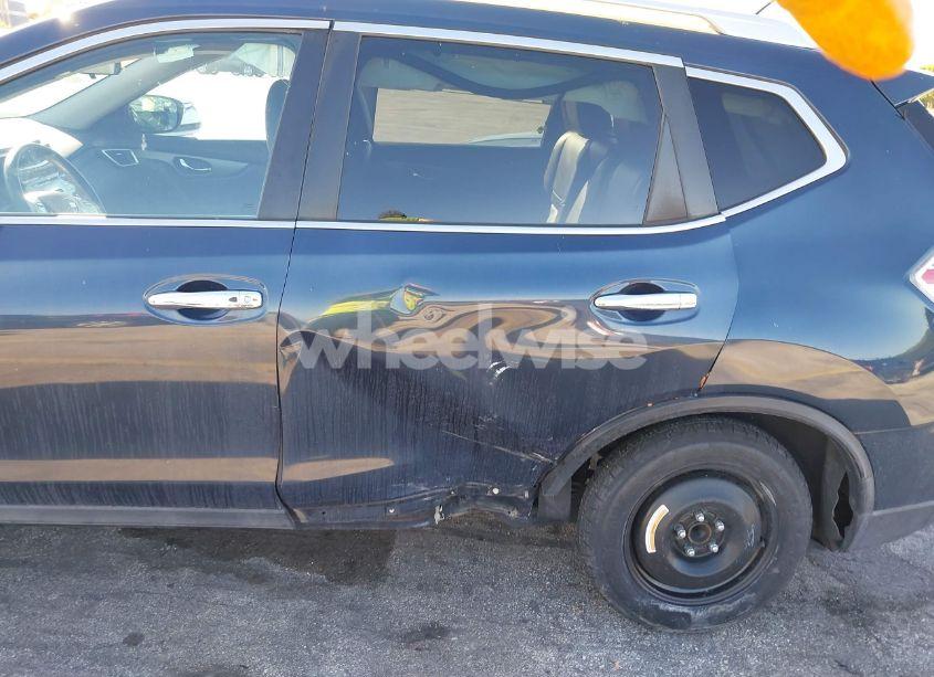 Photo 6 of 2016 Nissan Rogue SV (VIN 5N1AT2MT2GC911091)