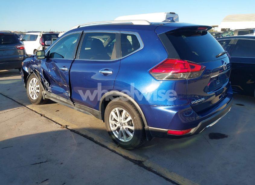 Photo 3 of 2017 Nissan Rogue SV (VIN 5N1AT2MT2HC737332)