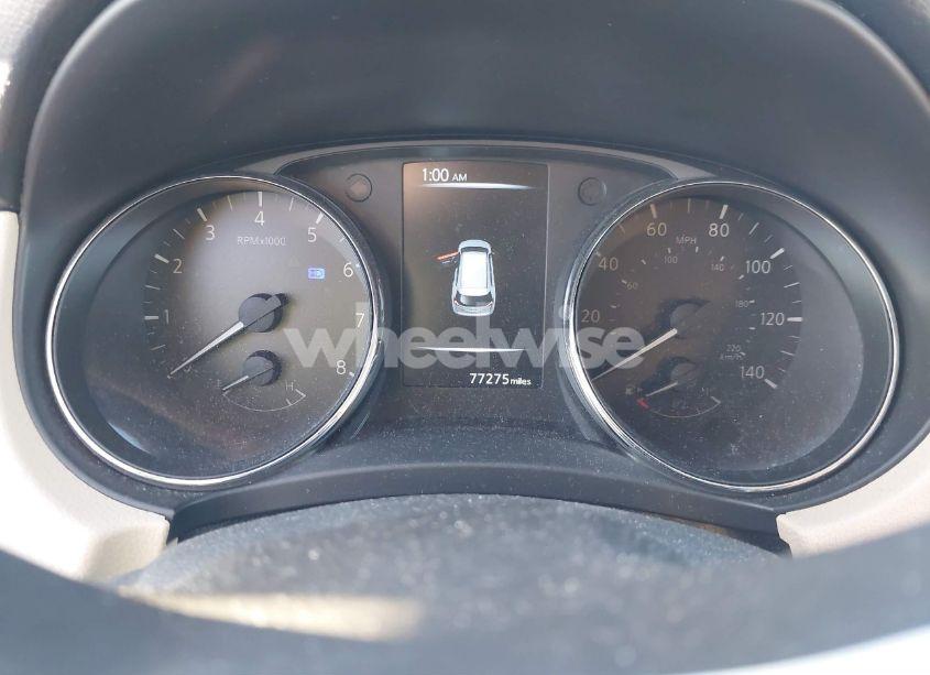 Photo 7 of 2017 Nissan Rogue SV (VIN 5N1AT2MT2HC737332)