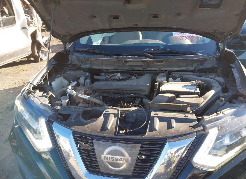 Photo 10 of 2017 Nissan Rogue SL (VIN 5N1AT2MT2HC755653)