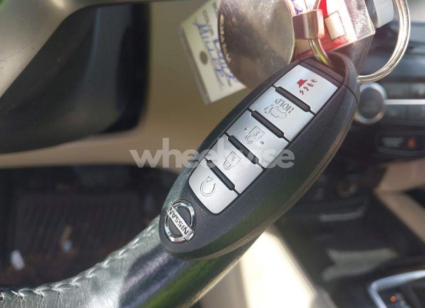 Photo 11 of 2017 Nissan Rogue SL (VIN 5N1AT2MT2HC795179)