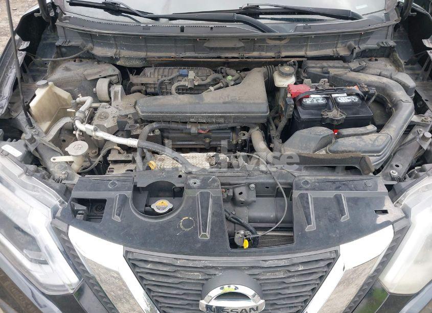 Photo 10 of 2017 Nissan Rogue SV (VIN 5N1AT2MT2HC807203)