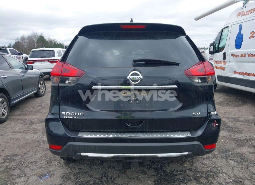 Photo 16 of 2017 Nissan Rogue SV (VIN 5N1AT2MT2HC807203)