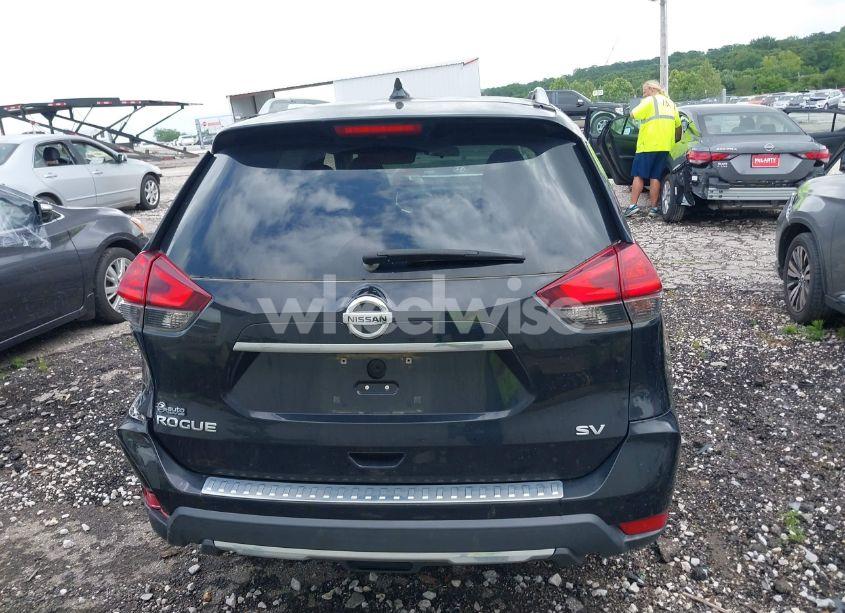 Photo 16 of 2017 Nissan Rogue SV (VIN 5N1AT2MT2HC883827)