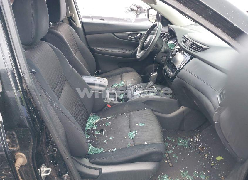 Photo 5 of 2017 Nissan Rogue SV (VIN 5N1AT2MT2HC883827)