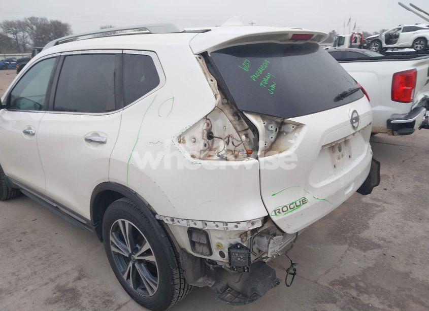 Photo 6 of 2017 Nissan Rogue SL (VIN 5N1AT2MT2HC884492)