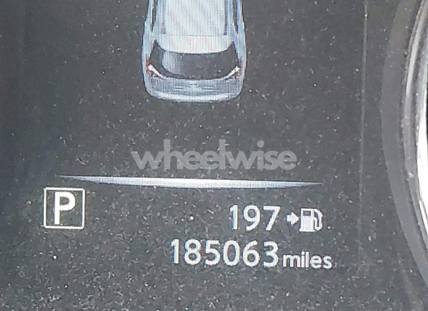 Photo 7 of 2017 Nissan Rogue SL (VIN 5N1AT2MT2HC884492)