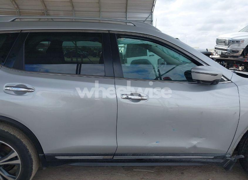 Photo 14 of 2017 Nissan Rogue SL (VIN 5N1AT2MT2HC887229)