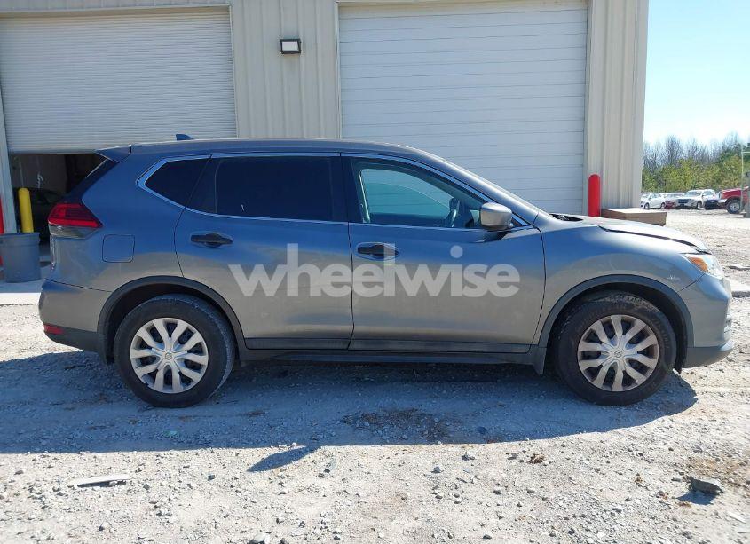 Photo 13 of 2017 Nissan Rogue S (VIN 5N1AT2MT2HC896593)