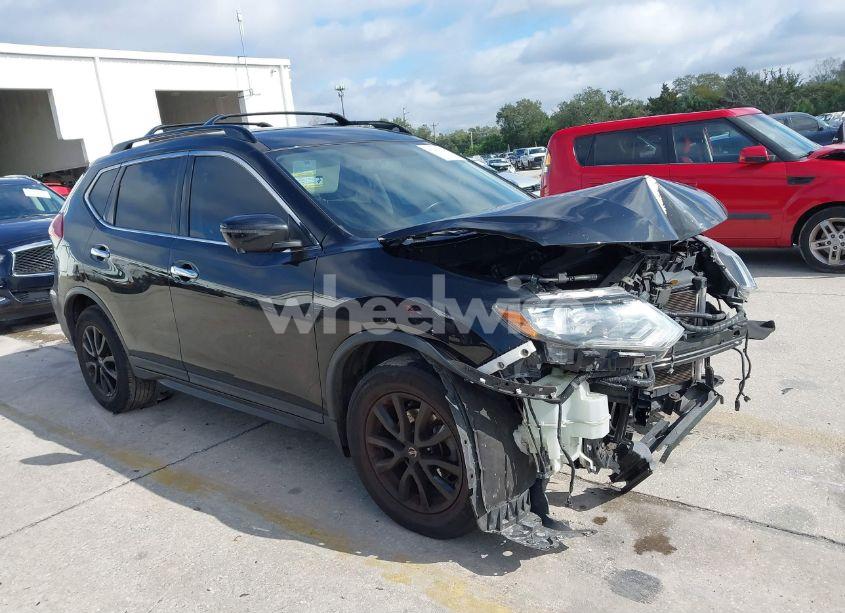 Photo 14 of 2018 Nissan Rogue SV (VIN 5N1AT2MT2JC726319)