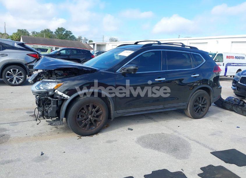 Photo 15 of 2018 Nissan Rogue SV (VIN 5N1AT2MT2JC726319)