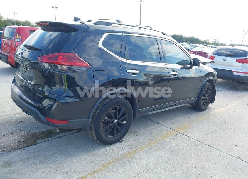 Photo 4 of 2018 Nissan Rogue SV (VIN 5N1AT2MT2JC726319)