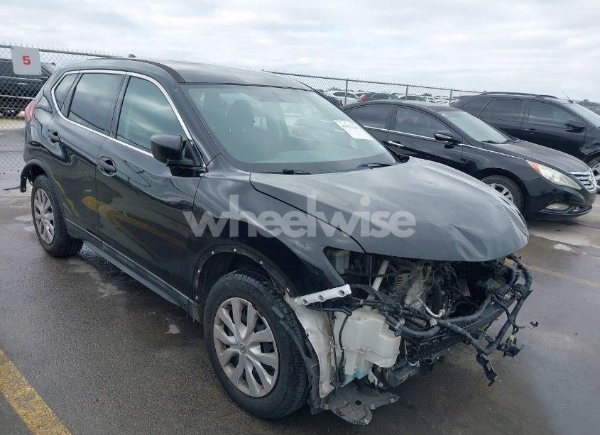 2018 Nissan Rogue S (VIN 5N1AT2MT2JC729835) main photo