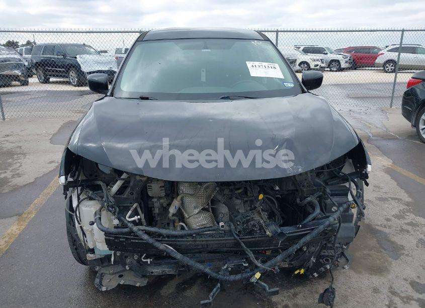 Photo 13 of 2018 Nissan Rogue S (VIN 5N1AT2MT2JC729835)