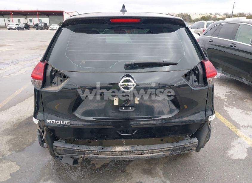 Photo 17 of 2018 Nissan Rogue S (VIN 5N1AT2MT2JC729835)