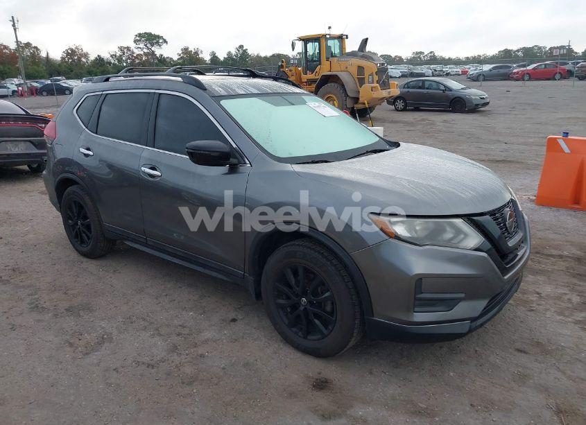 2018 Nissan Rogue SV (VIN 5N1AT2MT2JC732072) main photo