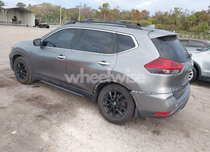 Photo 3 of 2018 Nissan Rogue SV (VIN 5N1AT2MT2JC732072)