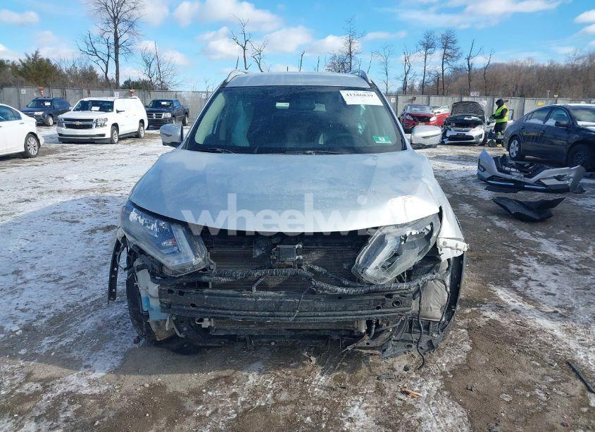Photo 12 of 2018 Nissan Rogue SL (VIN 5N1AT2MT2JC738034)