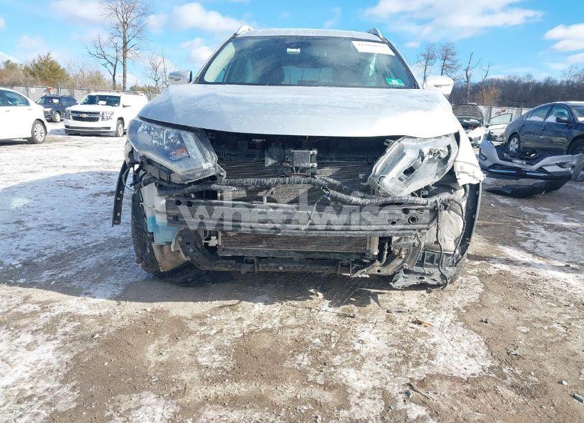 Photo 6 of 2018 Nissan Rogue SL (VIN 5N1AT2MT2JC738034)