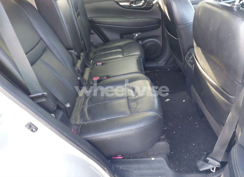 Photo 8 of 2018 Nissan Rogue SL (VIN 5N1AT2MT2JC738034)