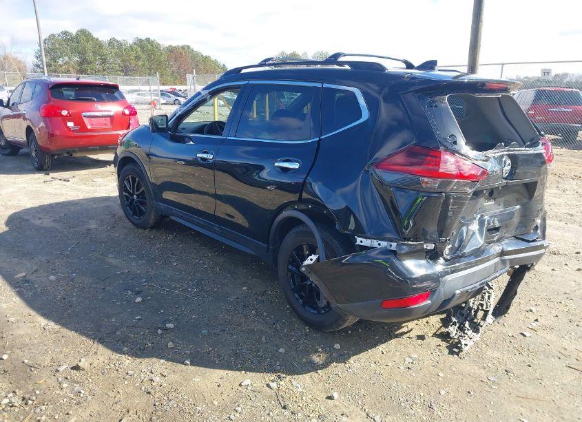 Photo 3 of 2018 Nissan Rogue SV (VIN 5N1AT2MT2JC750376)