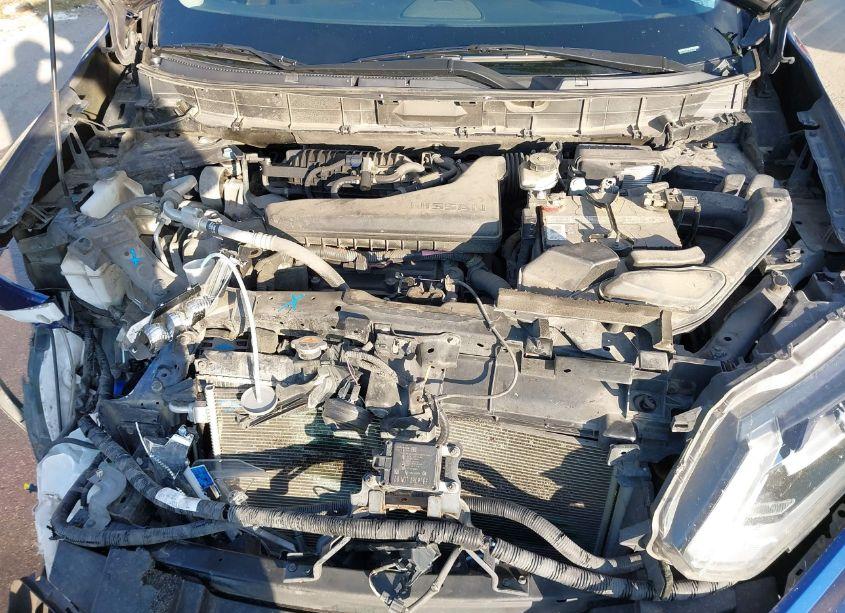 Photo 10 of 2018 Nissan Rogue SL (VIN 5N1AT2MT2JC761720)