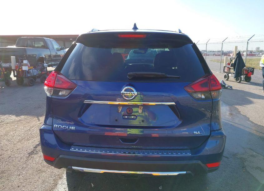 Photo 16 of 2018 Nissan Rogue SL (VIN 5N1AT2MT2JC761720)