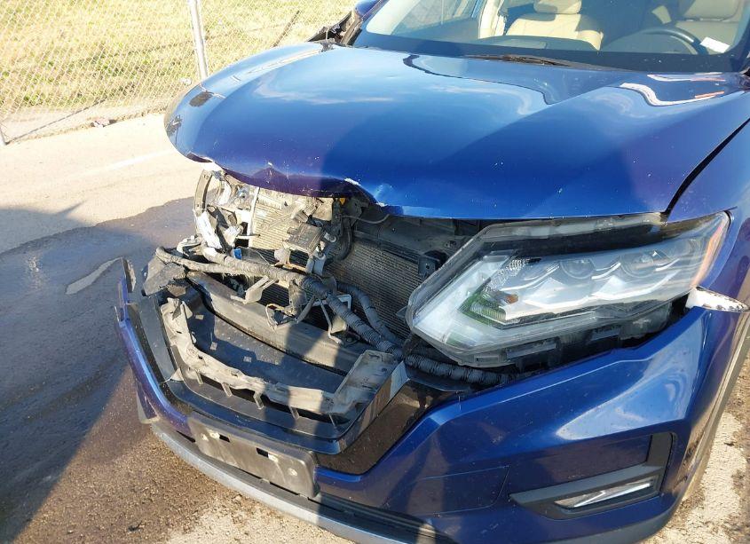 Photo 18 of 2018 Nissan Rogue SL (VIN 5N1AT2MT2JC761720)