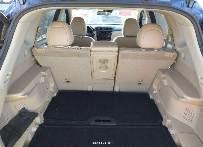Photo 19 of 2018 Nissan Rogue SL (VIN 5N1AT2MT2JC761720)