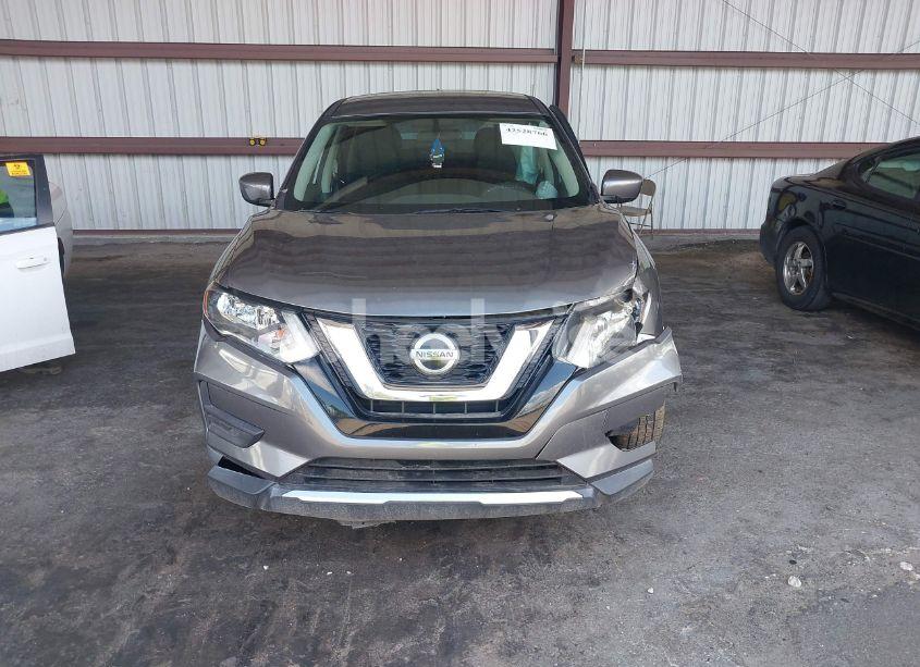 Photo 12 of 2018 Nissan Rogue S (VIN 5N1AT2MT2JC784284)
