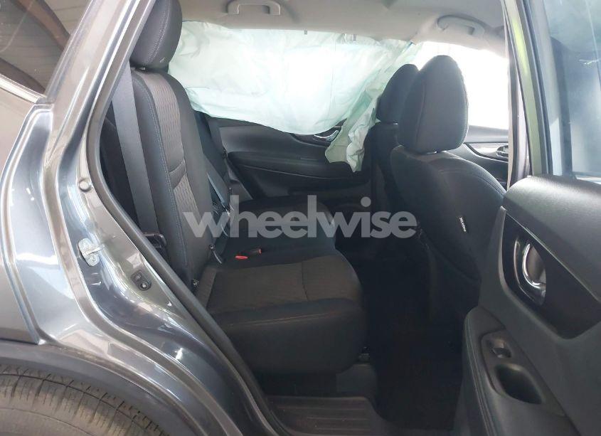 Photo 8 of 2018 Nissan Rogue S (VIN 5N1AT2MT2JC784284)